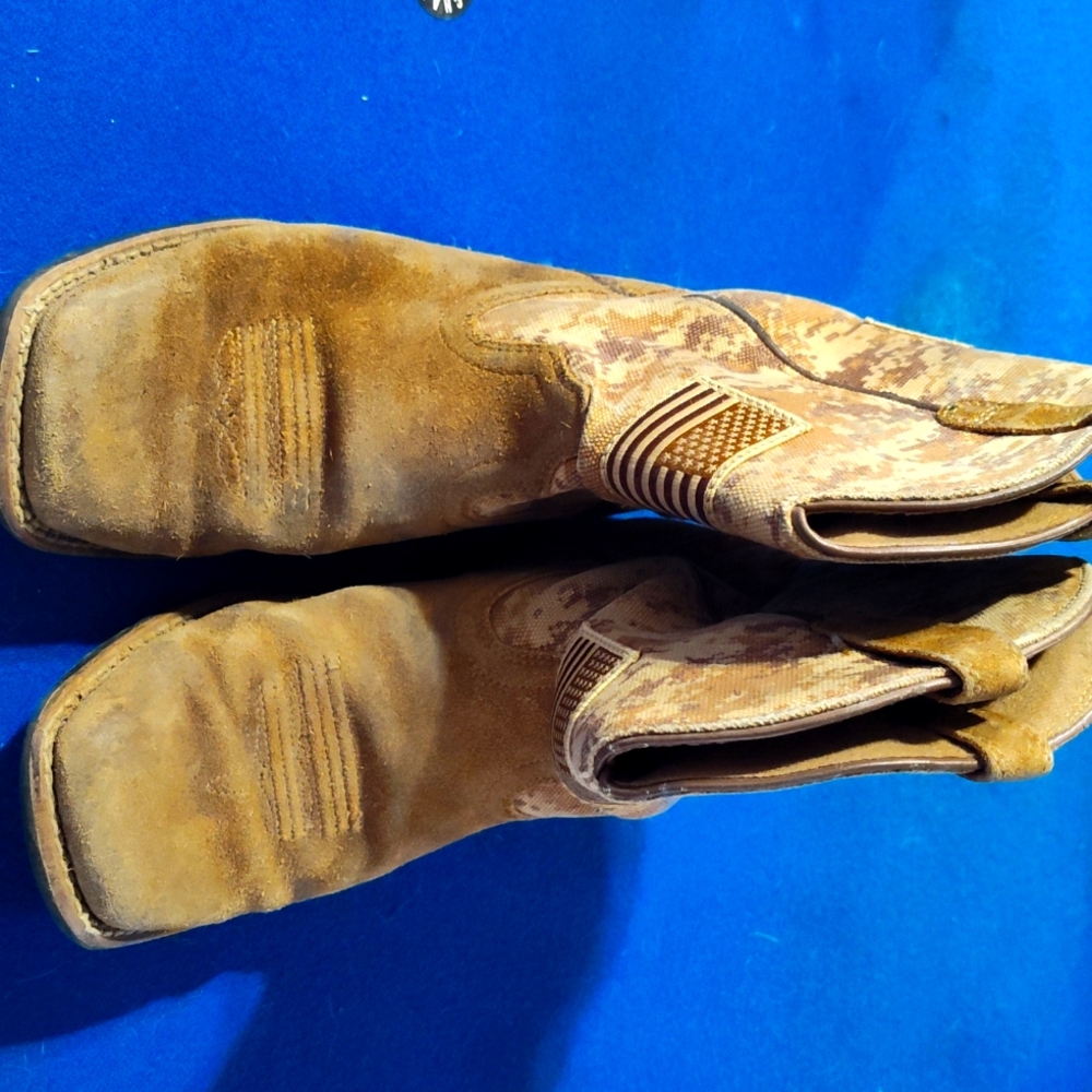 Ariat youth size 4